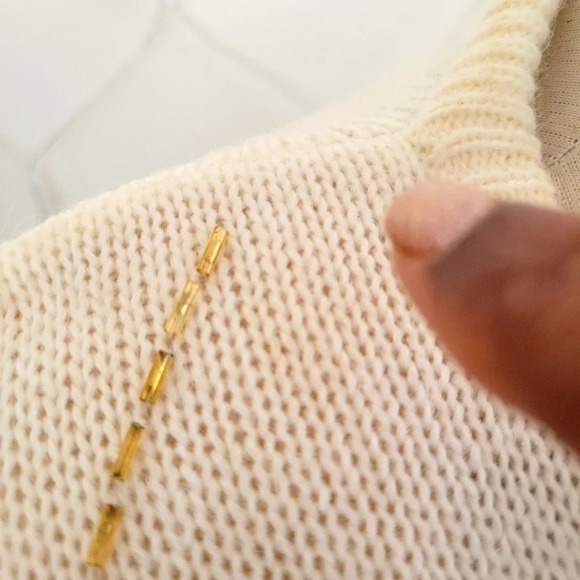 Vintage Beaded Sweater • Cream & Gold • Crew • Large • Stunning - Picture 7 of 8